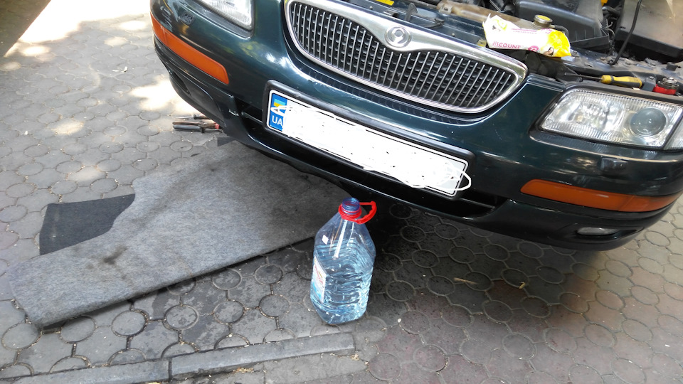 Лопнув шланг маслоохолоджувача. 2
