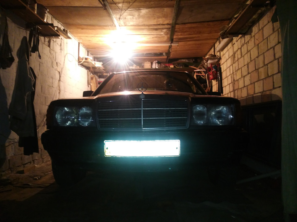значок мерседеса та ще ніштяки 5