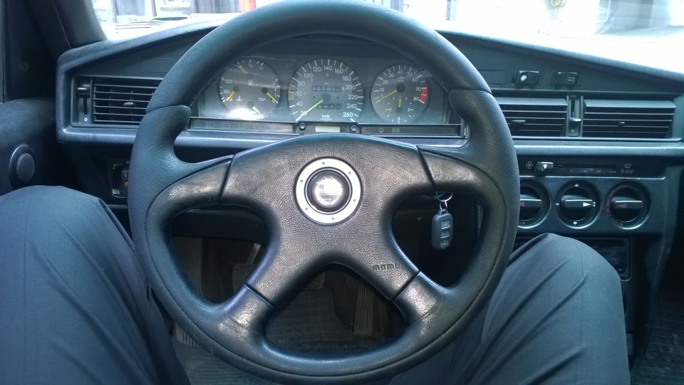 Руль MOMO 1