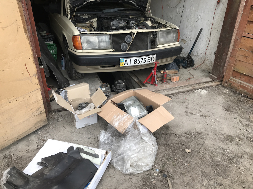 Немає зарядки на АКБ, закупівля деяких плюшок. 2