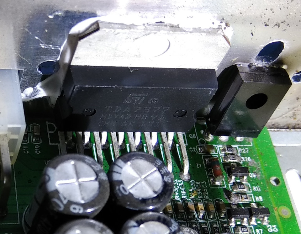 Шило не зовсім на мило, або огляд автомагнітоли Fantom FP-4060 5