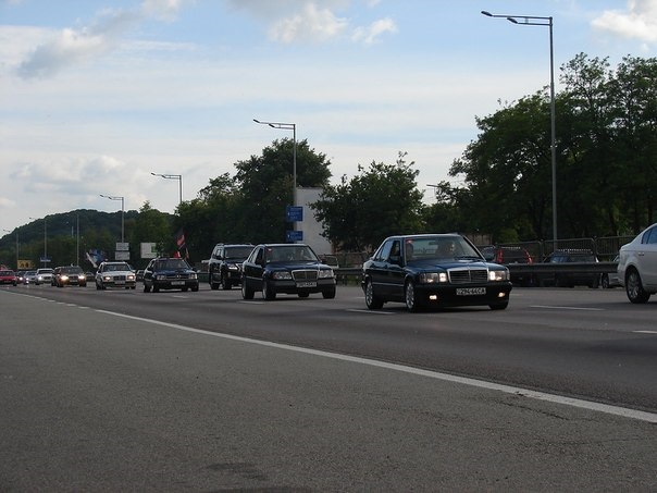 7-й Міжнародний Фестиваль Mercedes-Benz. Київ, 1-2 червня 2013 р. (Фото моєї машини)) 4