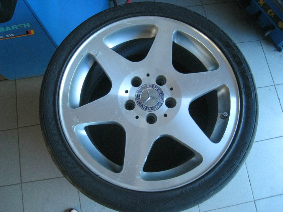 Придбав 245/35/17 на зад, TOYO PROXES R1R 2
