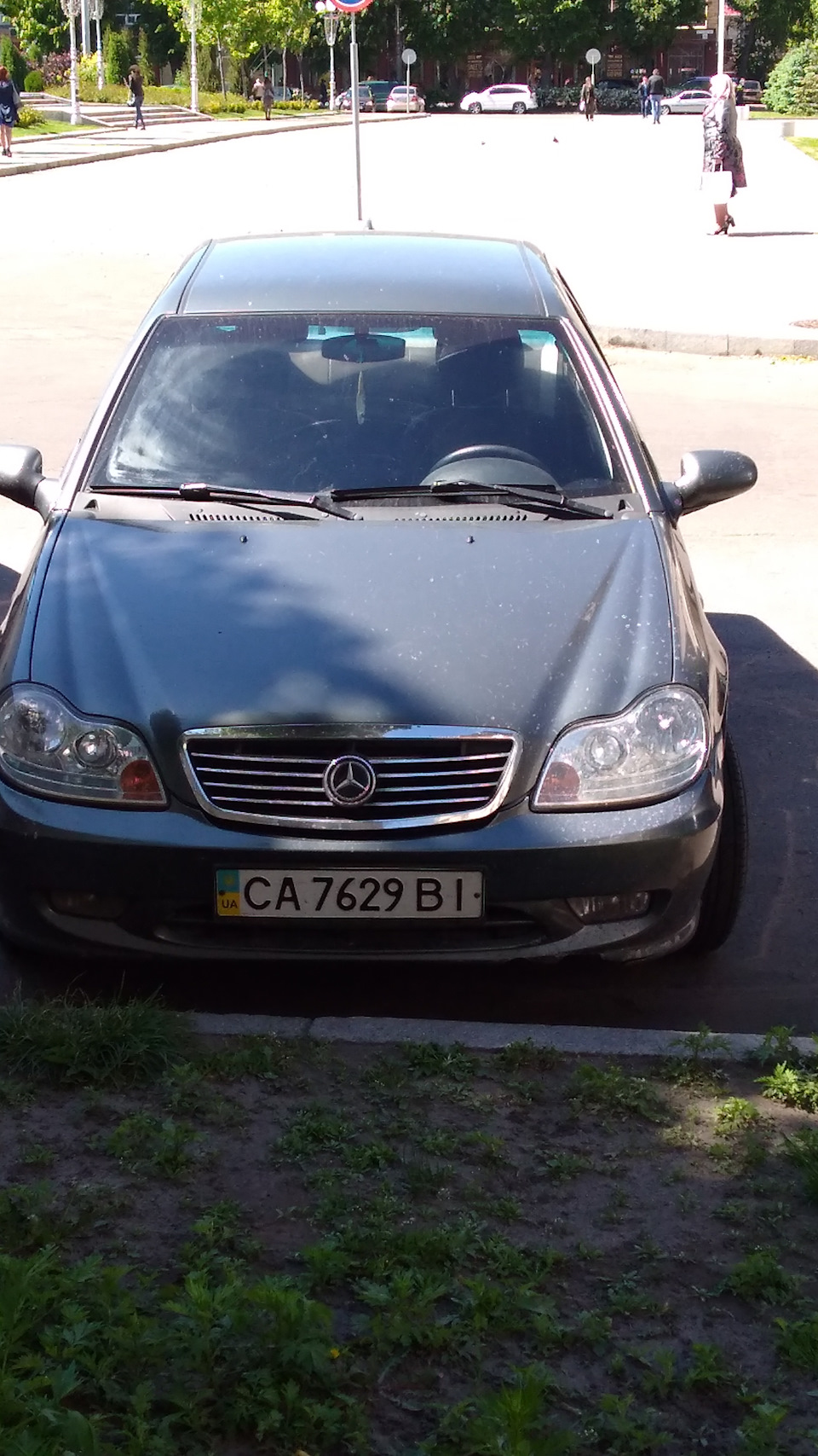 Коли дуже хочеться Мерседес, але ти підтримуєш китайський автопром 1