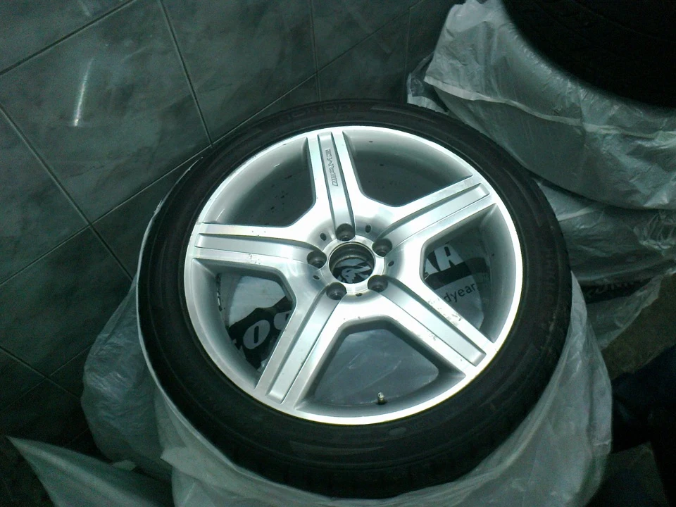 Продам r 19 amg + гума 255,45, r 19 КИЇВ NOKIAN HAKKA Z