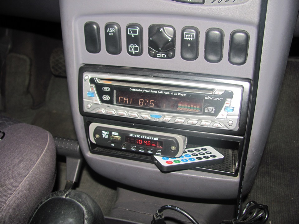 Друге життя старої магнітоли, MP3, тонування плівкою заднього скла 1