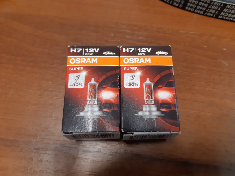 Заміна лампочок Osram H7 1