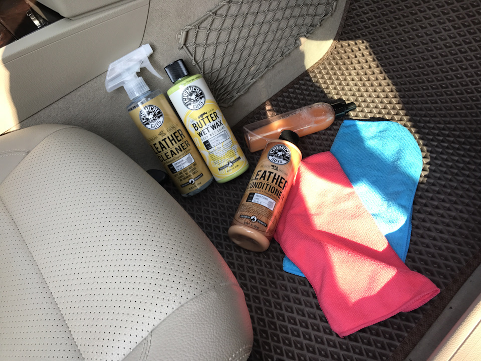 Догляд за світлим салоном) Chemical Guys Leather Cleaner and Leather Conditioner 1