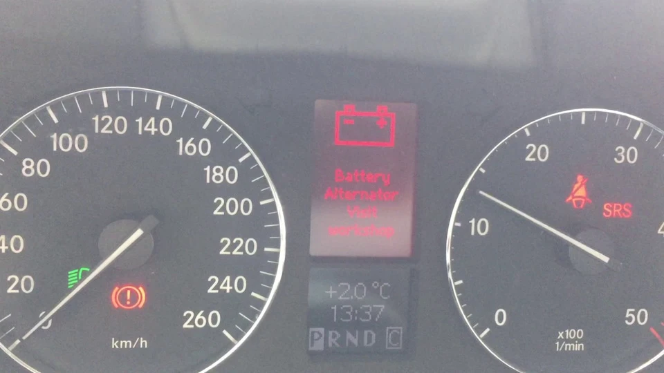 Ремонт генератора. Помилка battery alternator visit workshop.