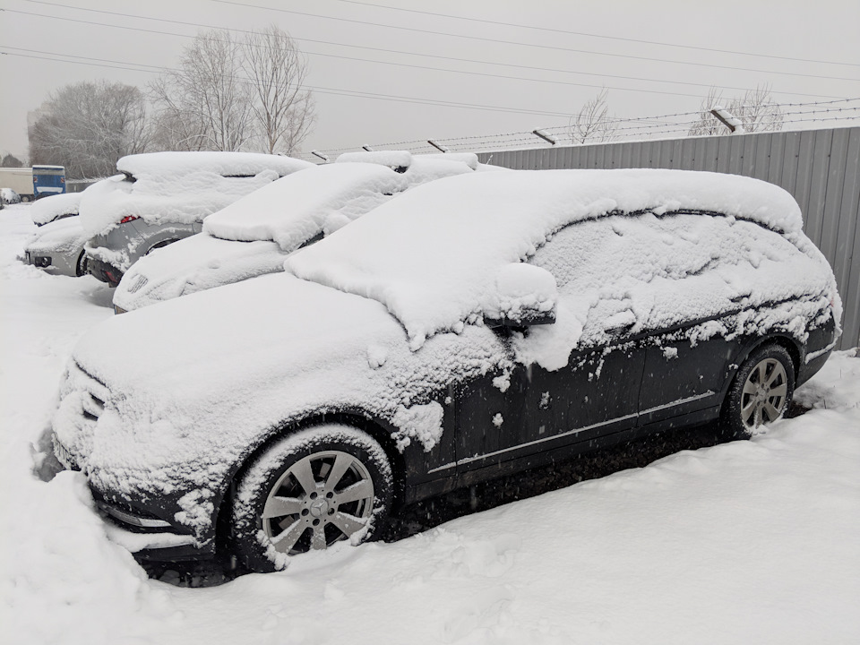 Місце зберігання автомобіля 3