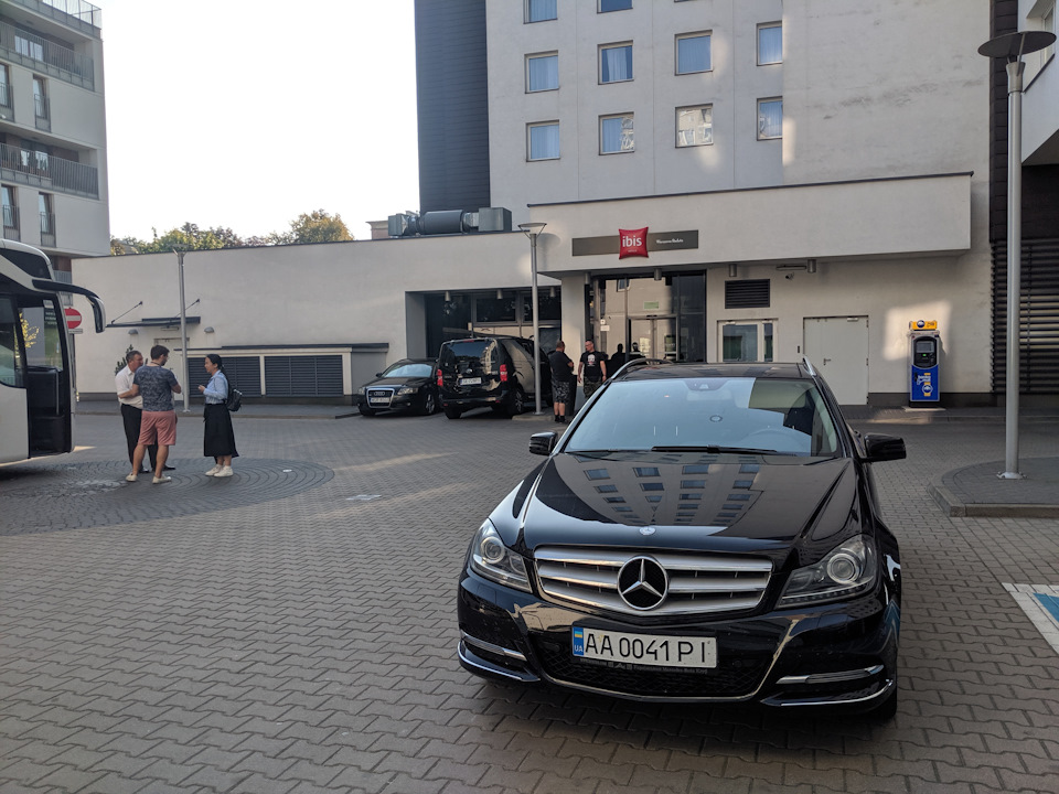 Поїздка до Німеччини на Schöne Sterne 2019. Частина 8 - фіналочка (Варшава-Київ). 1