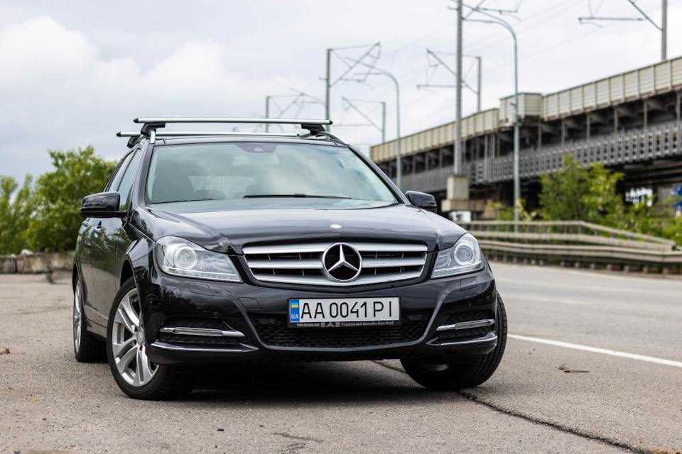 Поперечка на дах Thule Evo WingBar 1