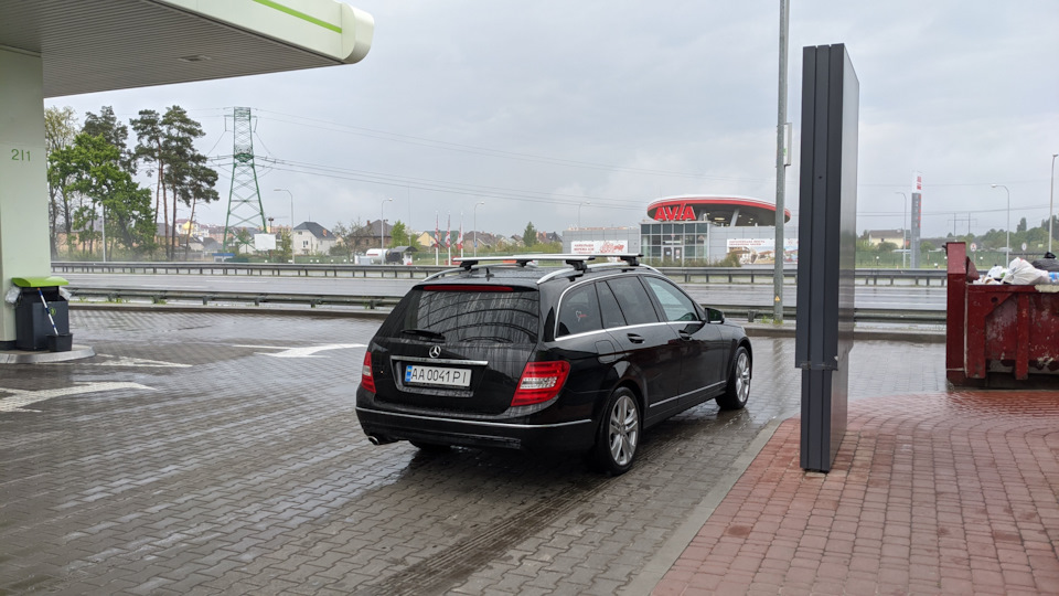 Поперечка на дах Thule Evo WingBar 5