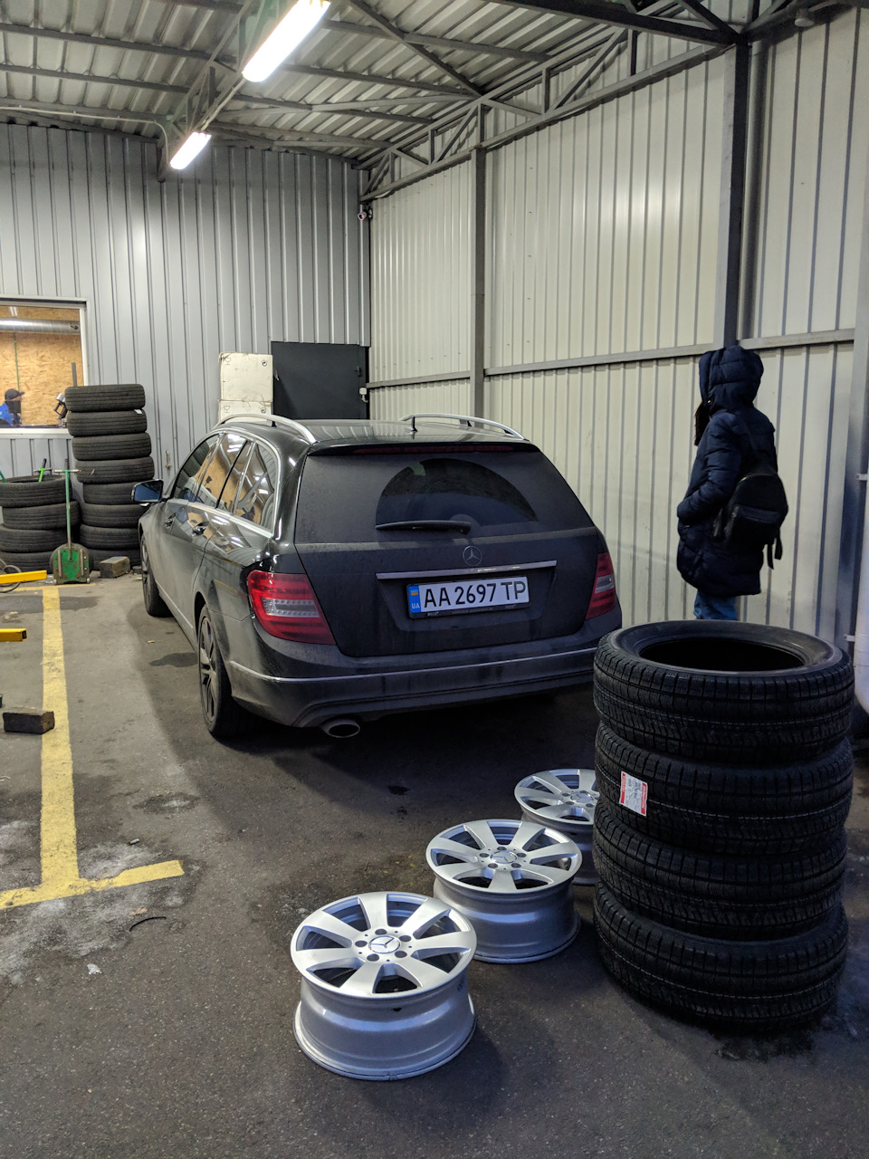 Зимова гума (Bridgestone Blizzak Ice) та перевзуття 3