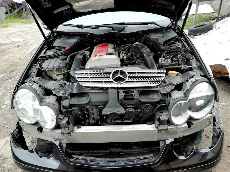 Встановлення Mercedes Headlight cl203 3