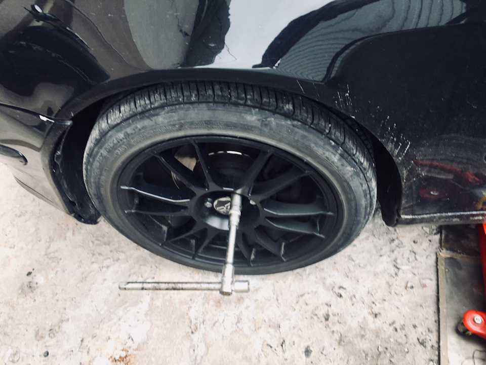 Заміна гальмівних дисків W203 1