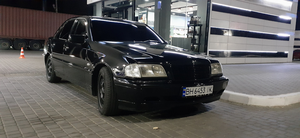 Прощай W124, привіт w202 2
