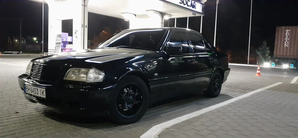 Прощай W124, привіт w202