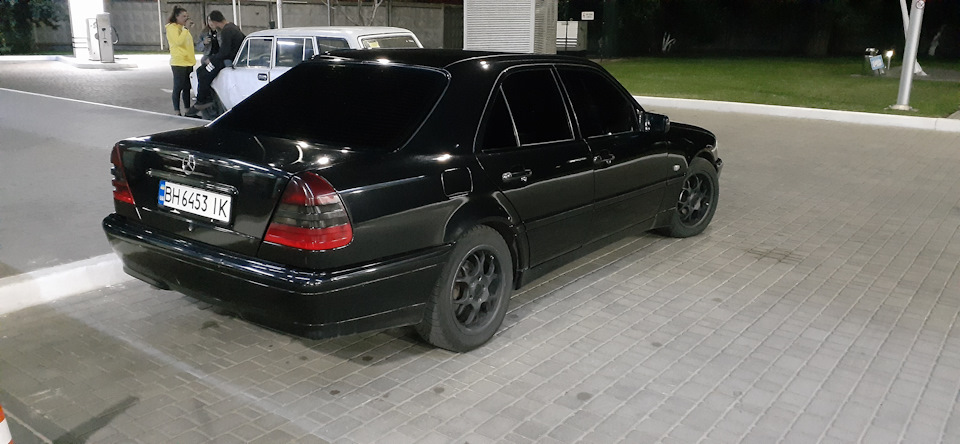 Прощай W124, привіт w202 3