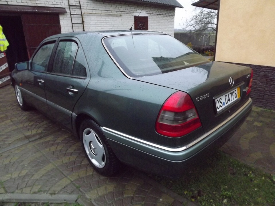 W-202 C-220 Авто під розбирання. 3