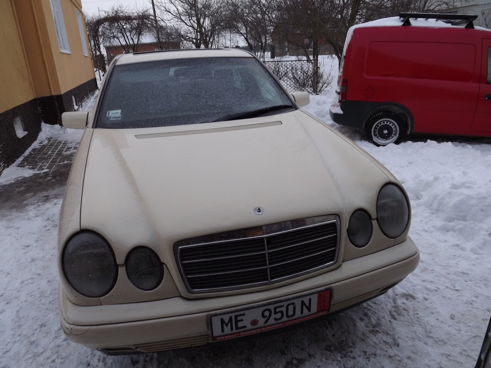 W-210 E-220 Авто під розбирання. 4