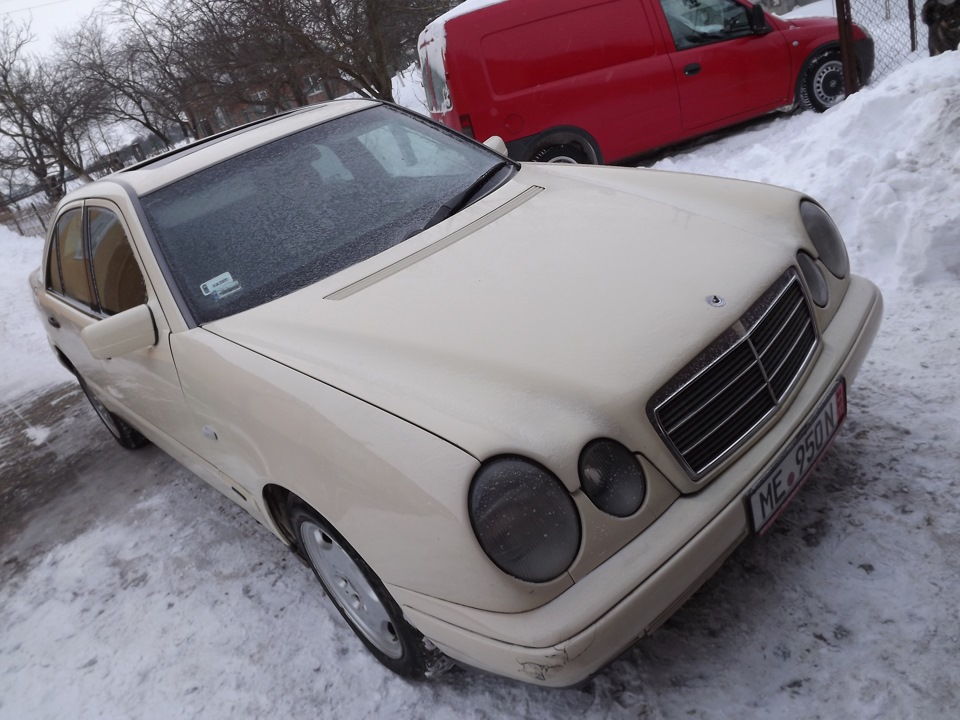 W-210 E-220 Авто під розбирання. 3