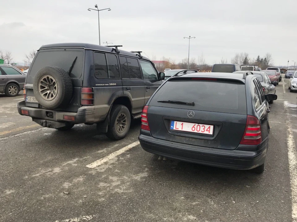 Зняв з обліку