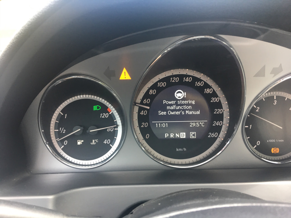 Help!power steering malfunction у кого таке було 1