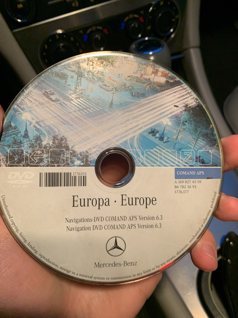 Доснащення. Опція 527 — COMAND DVD APS З НАВІГАЦІЄЮ. Повернення блудного диска 1