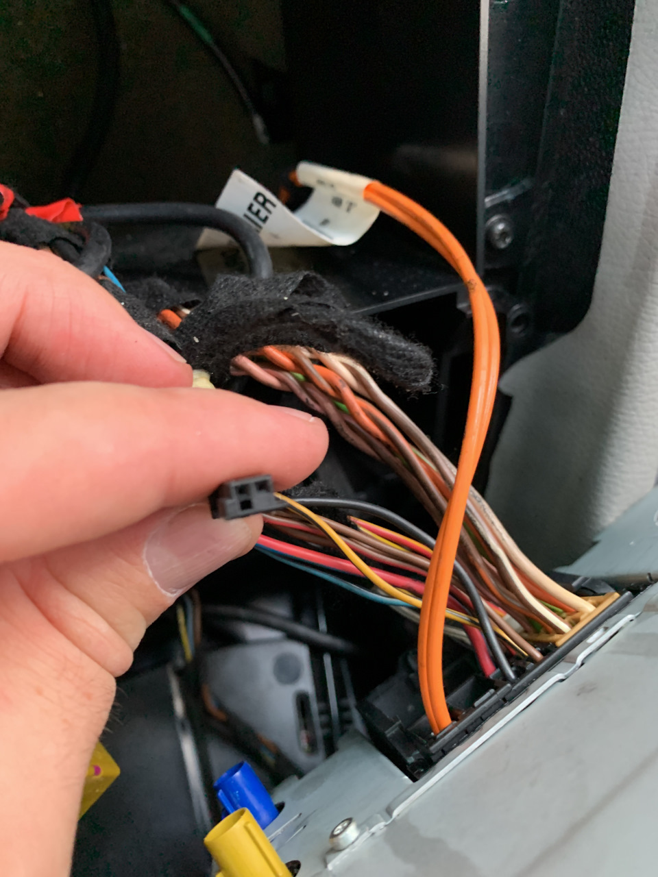 Доснащення. Заміна Audio 50 APS на Comand NTG 2.0 w203 3