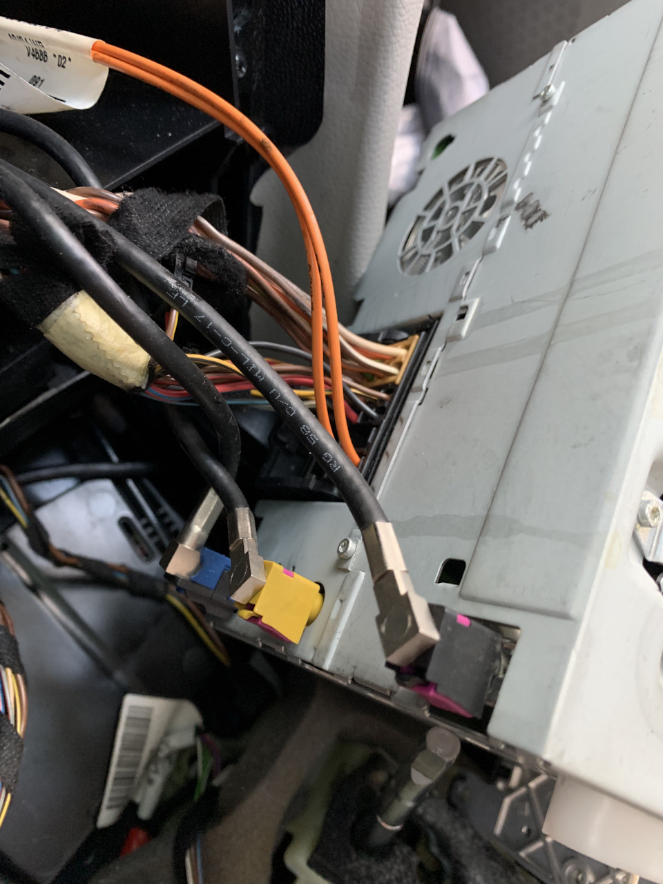 Доснащення. Заміна Audio 50 APS на Comand NTG 2.0 w203 2