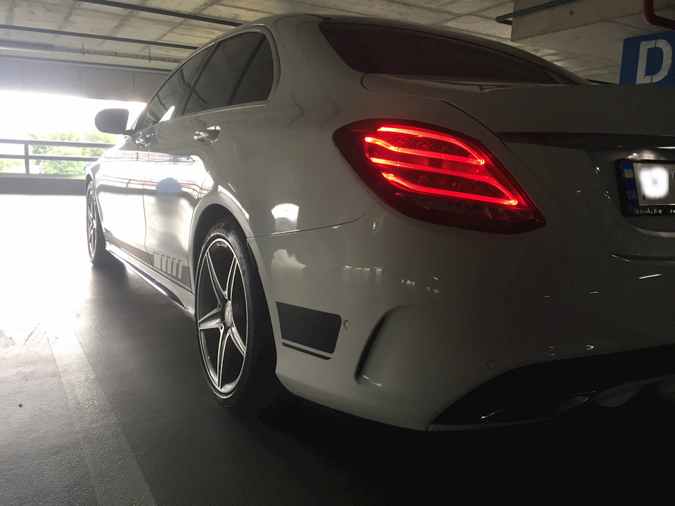 наклейки amg63 та пороги в чорний колір 3