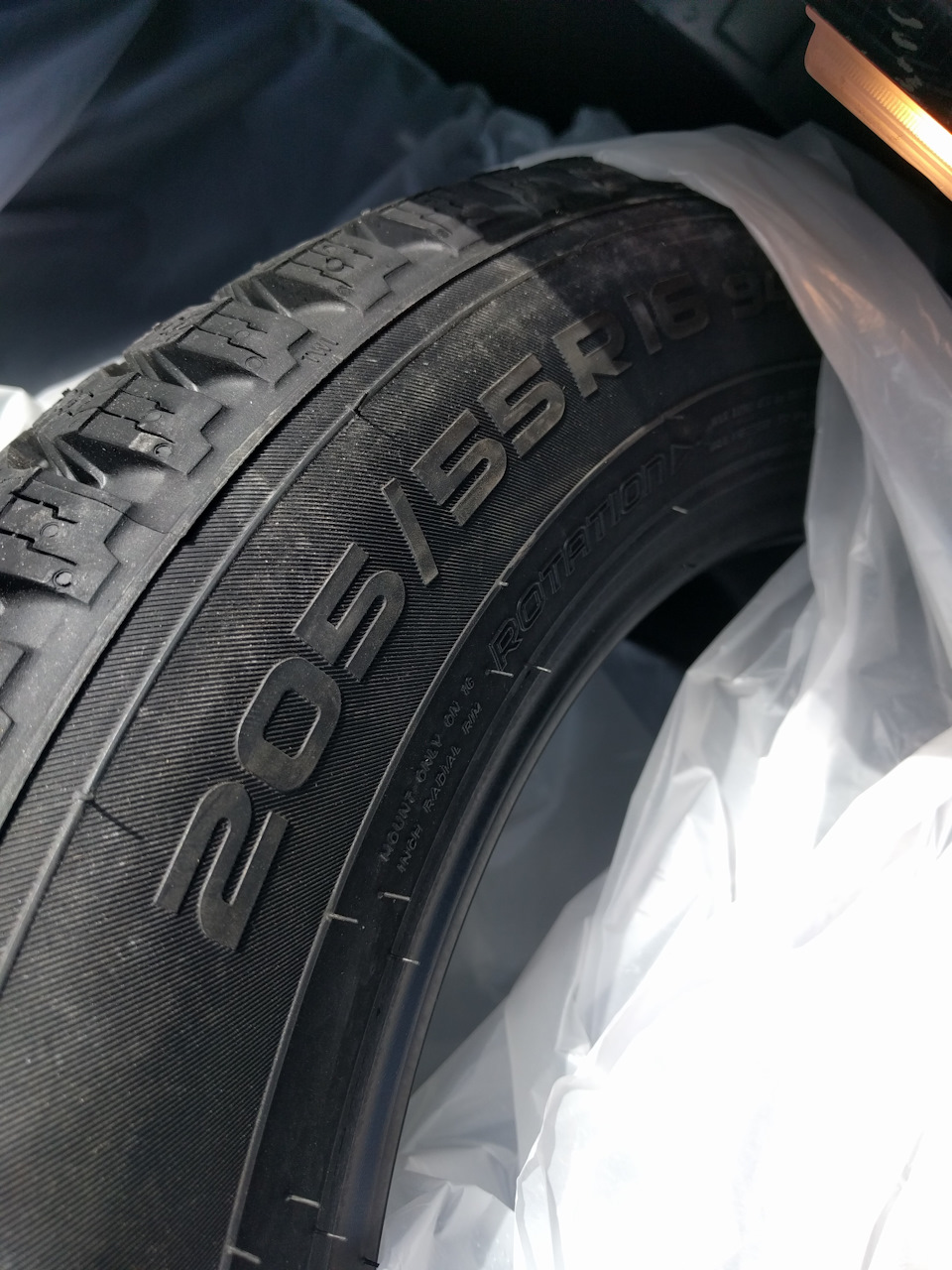 Готуй сани влітку (Nokian Hakkapeliitta 8) 3