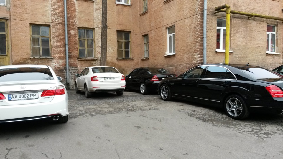 Васю прикрив собою великий брат :)))) 1
