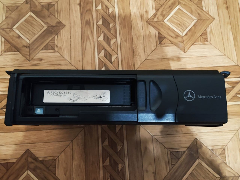 CD-чейнджер Mercedes Benz A 220 827 46 42 MC3330 4