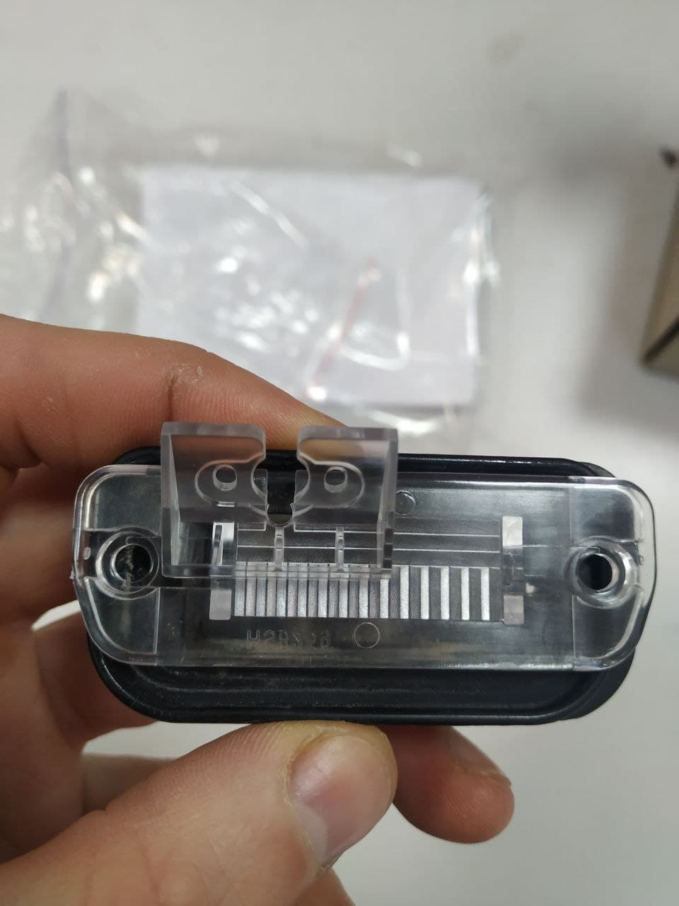 Встановлення камери заднього виду Teyes AHD 1080P HTJ 1