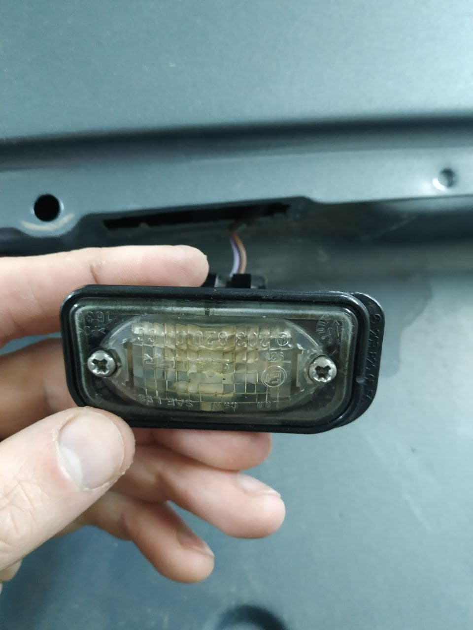 Встановлення камери заднього виду Teyes AHD 1080P HTJ 2