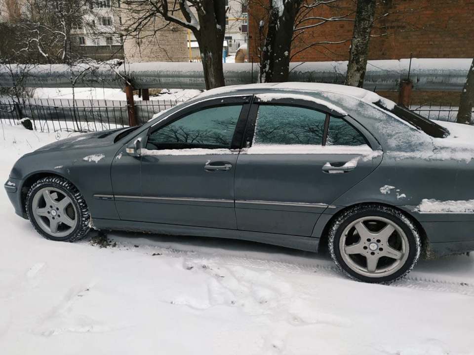 Щастить тому хто щастить Заміна гуми Nokian Hakkapeliitta 9 225/45 R17 94T XL шип Фінляндія 1