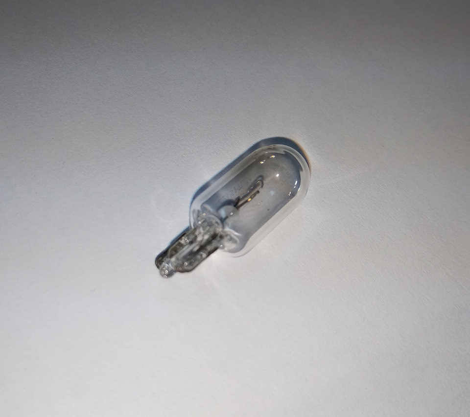 LED-лампи в габарити. Загорівся Чек... 1