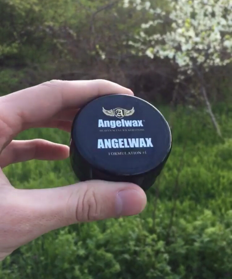 Преміальний віск для кузова Angelwax 1