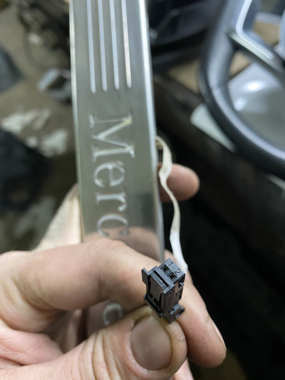 Пороги з підсвічуванням CLA 250 3