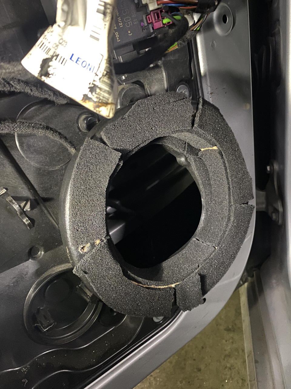Установка Harman Kardon Logic 7 CLA 250 2