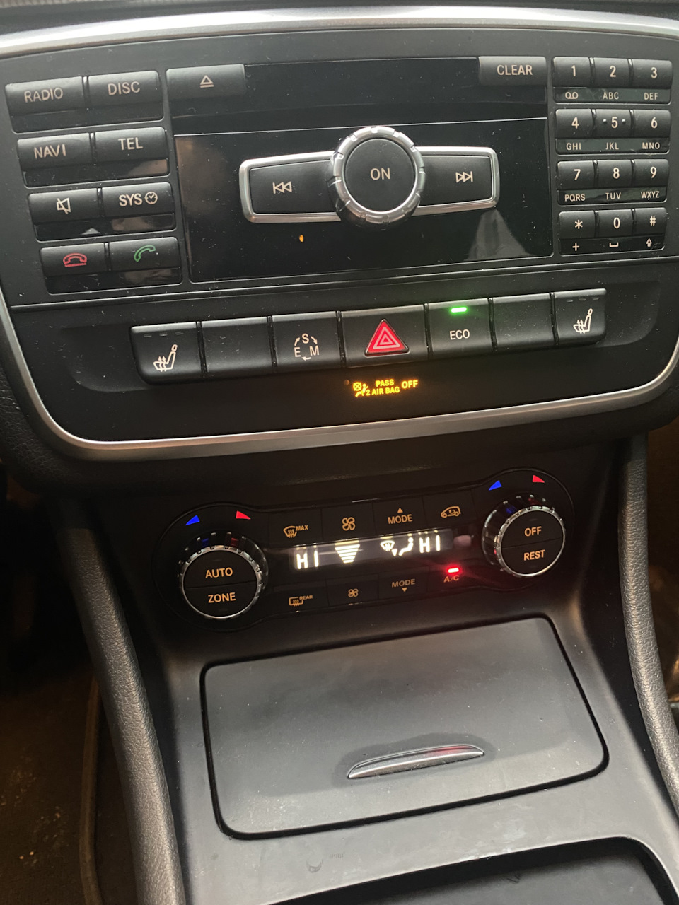 Заміна блоку клімату Mercedes CLA250 2