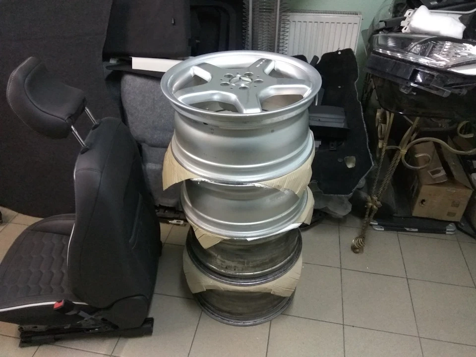 Нові колеса. AMG Style III 5-spoke 18x8J & 18x9J + MICHELIN
