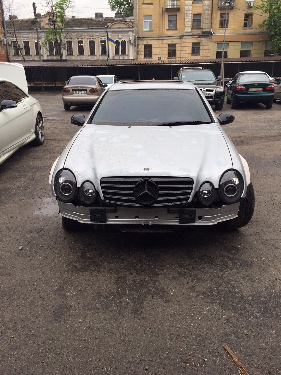 голий CLK 1