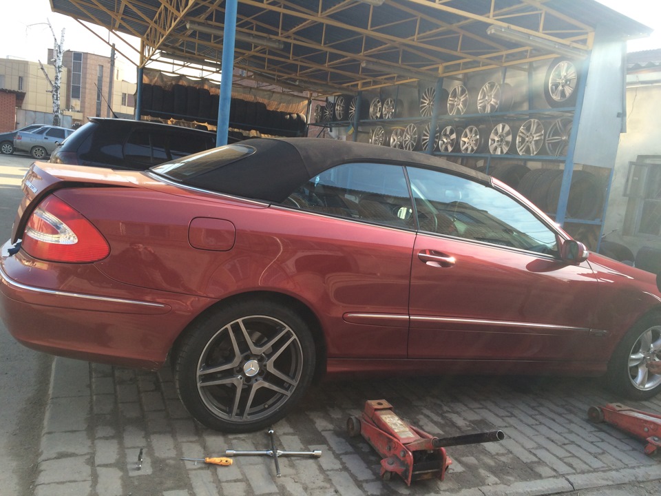 Приміряв своїй дитині нові туфельки R18 4