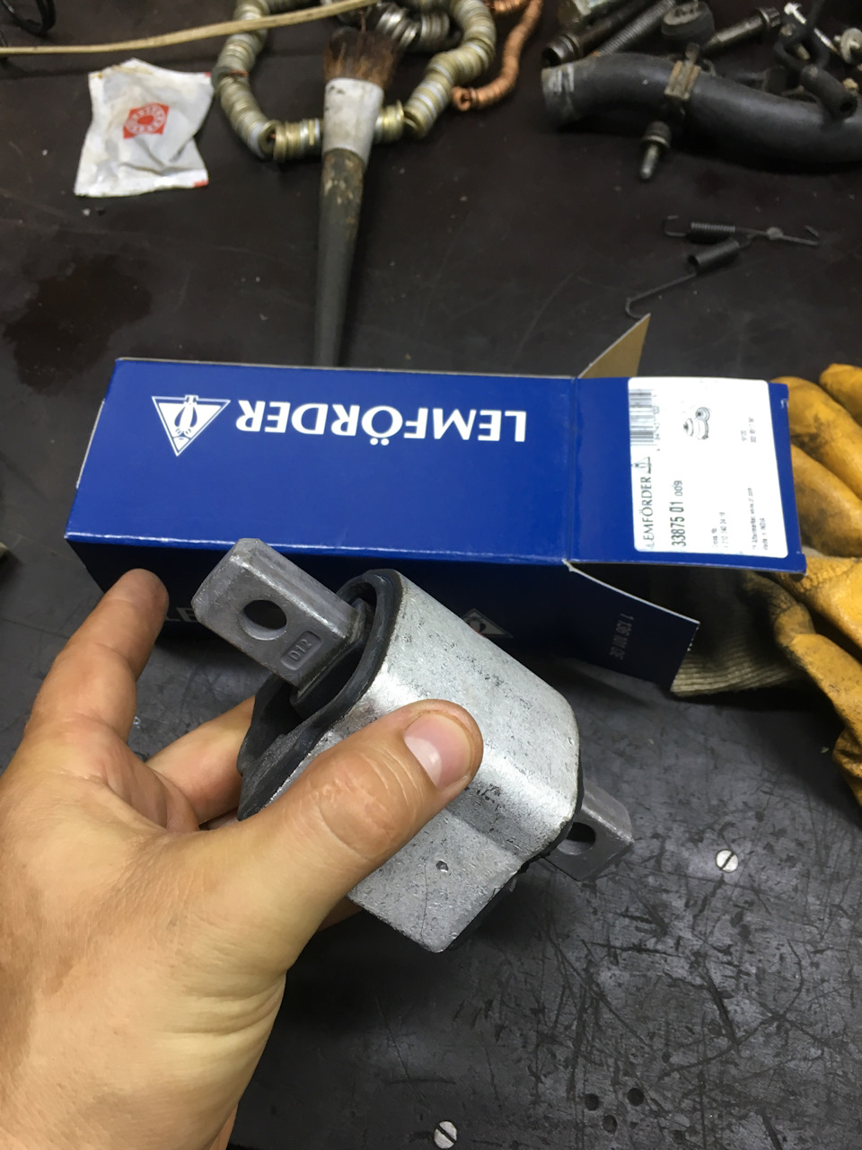CLS500 W219 заміна подушки АКПП, , , А 212 240 04 18, , , 3