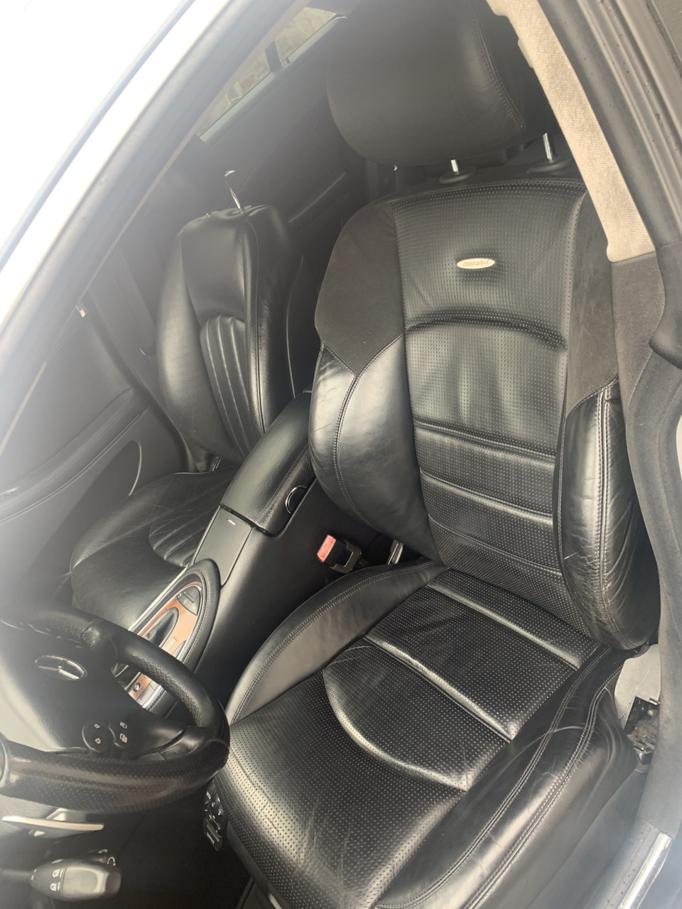 Mercedes Benz cls500 w219 крісла AMG))))) 2