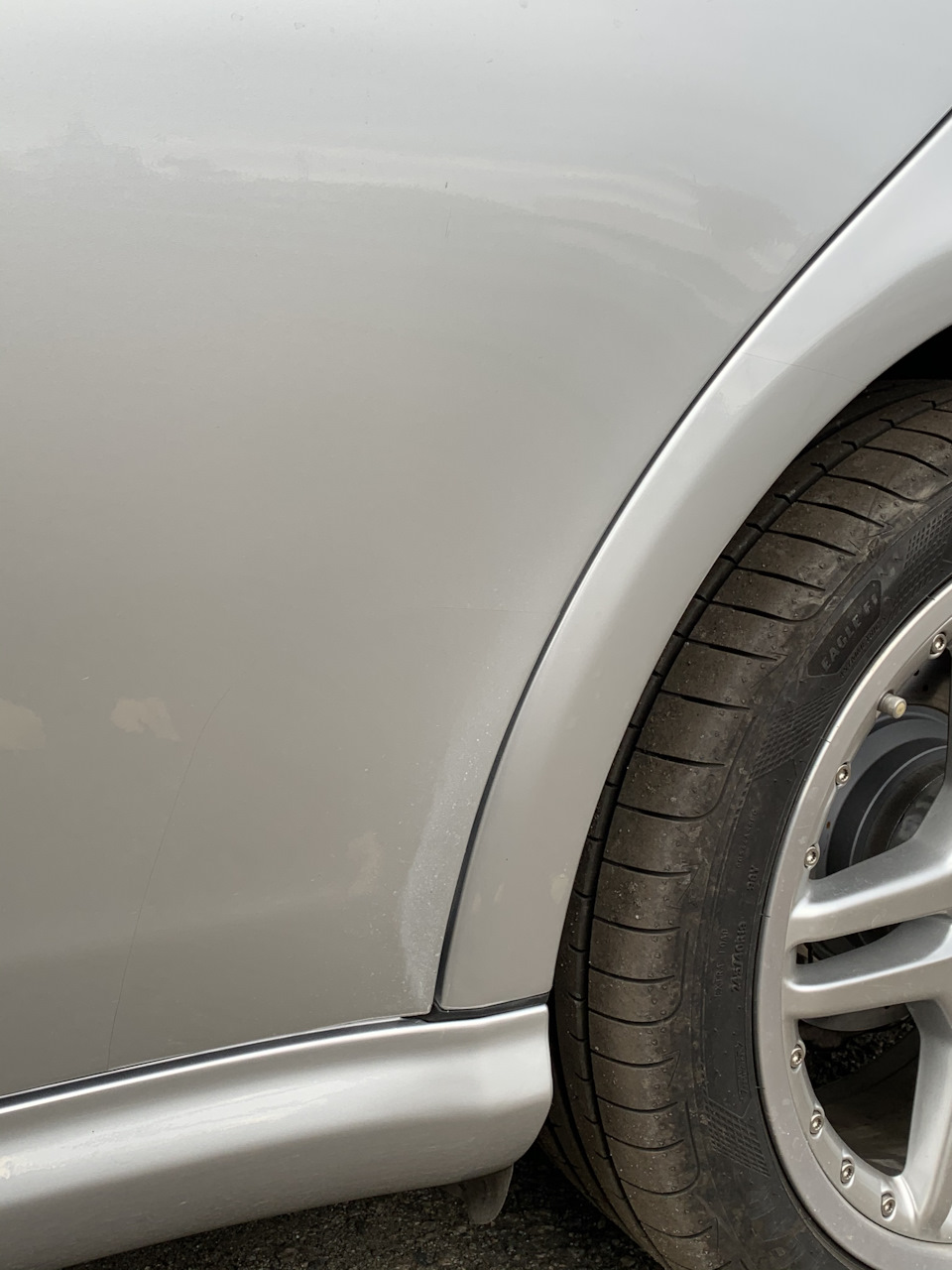 Mercedes cls500 w219 поклейка антигравійної плівки 3