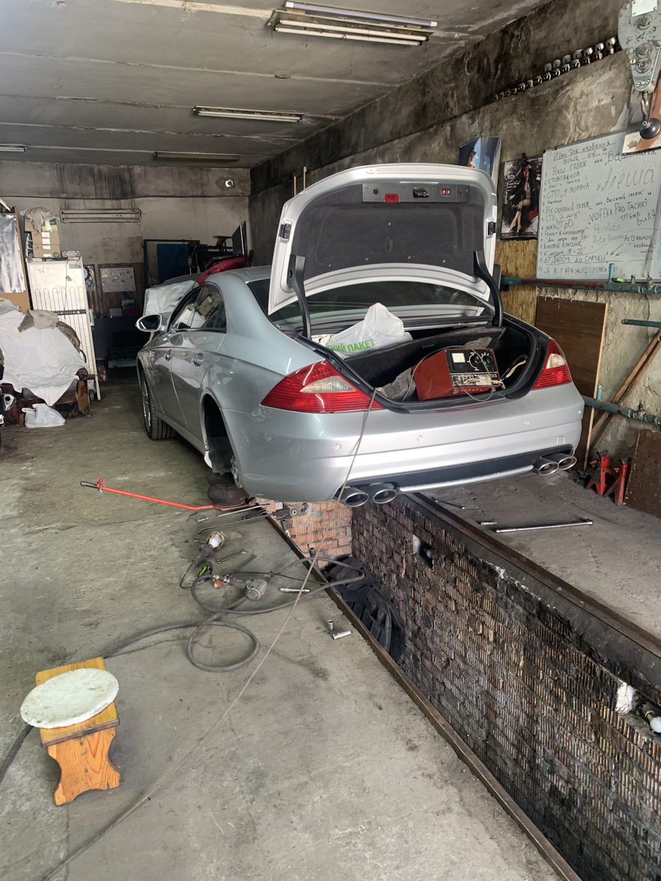 W219 Mercedes задня пневма 3